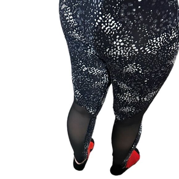 VICTORIA'S SECRET SPORT KNOCKOUT TIGHTS PANTS Sz S Women Grey & Black Le… - Picture 3 of 14